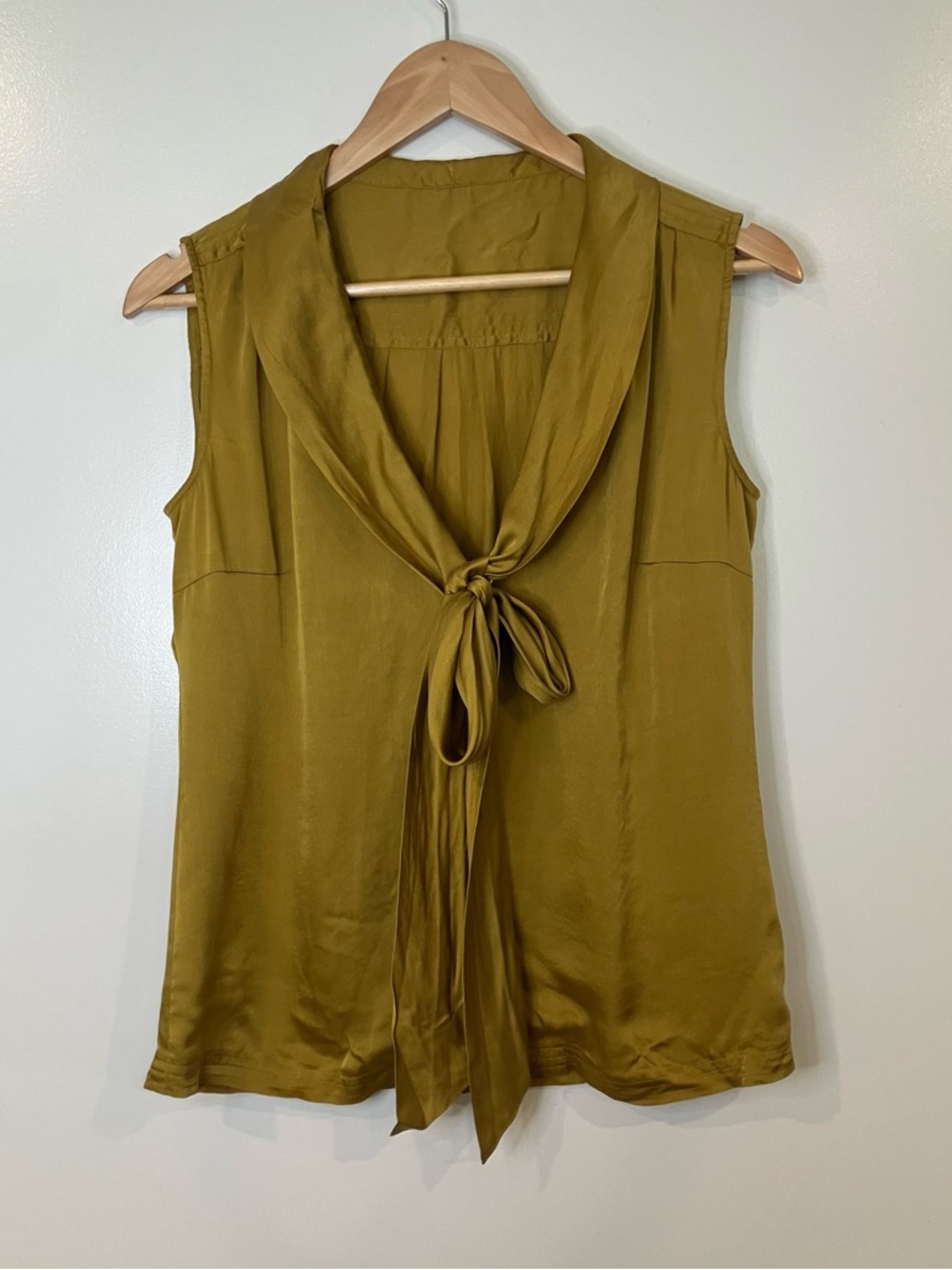 Silk Sleeveless Tie Neck Blouse – Size Small/ Medium